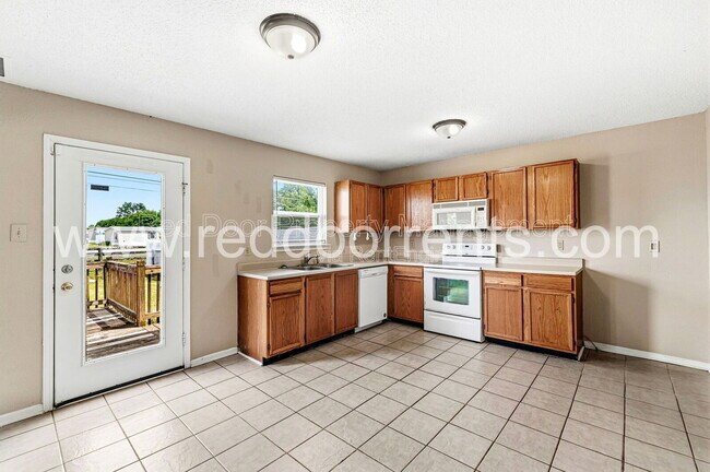 Building Photo - 76 Snowflake Cir