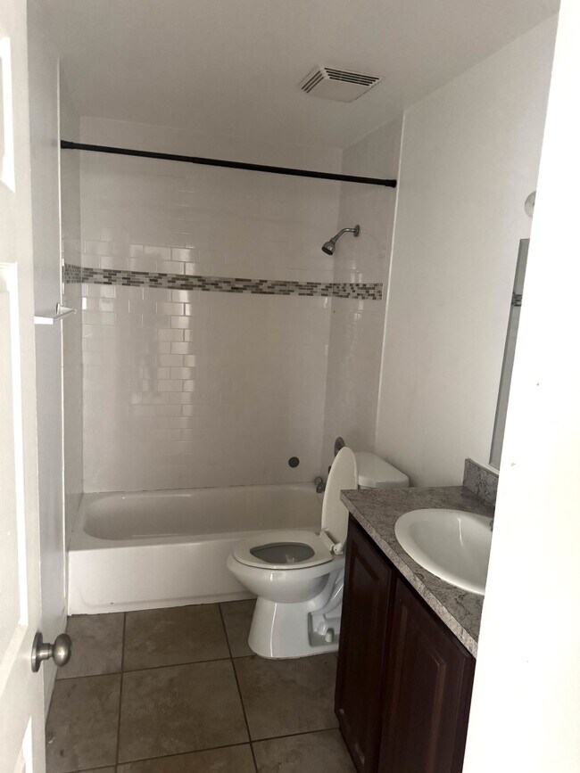 Building Photo - 4435 Perch St