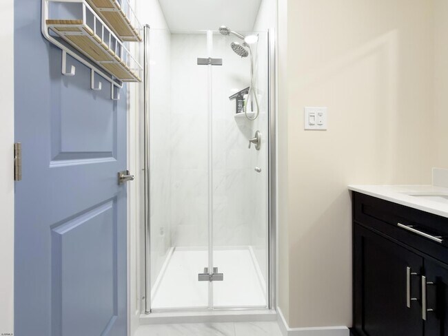 Building Photo - 125 N Wissahickon Ave