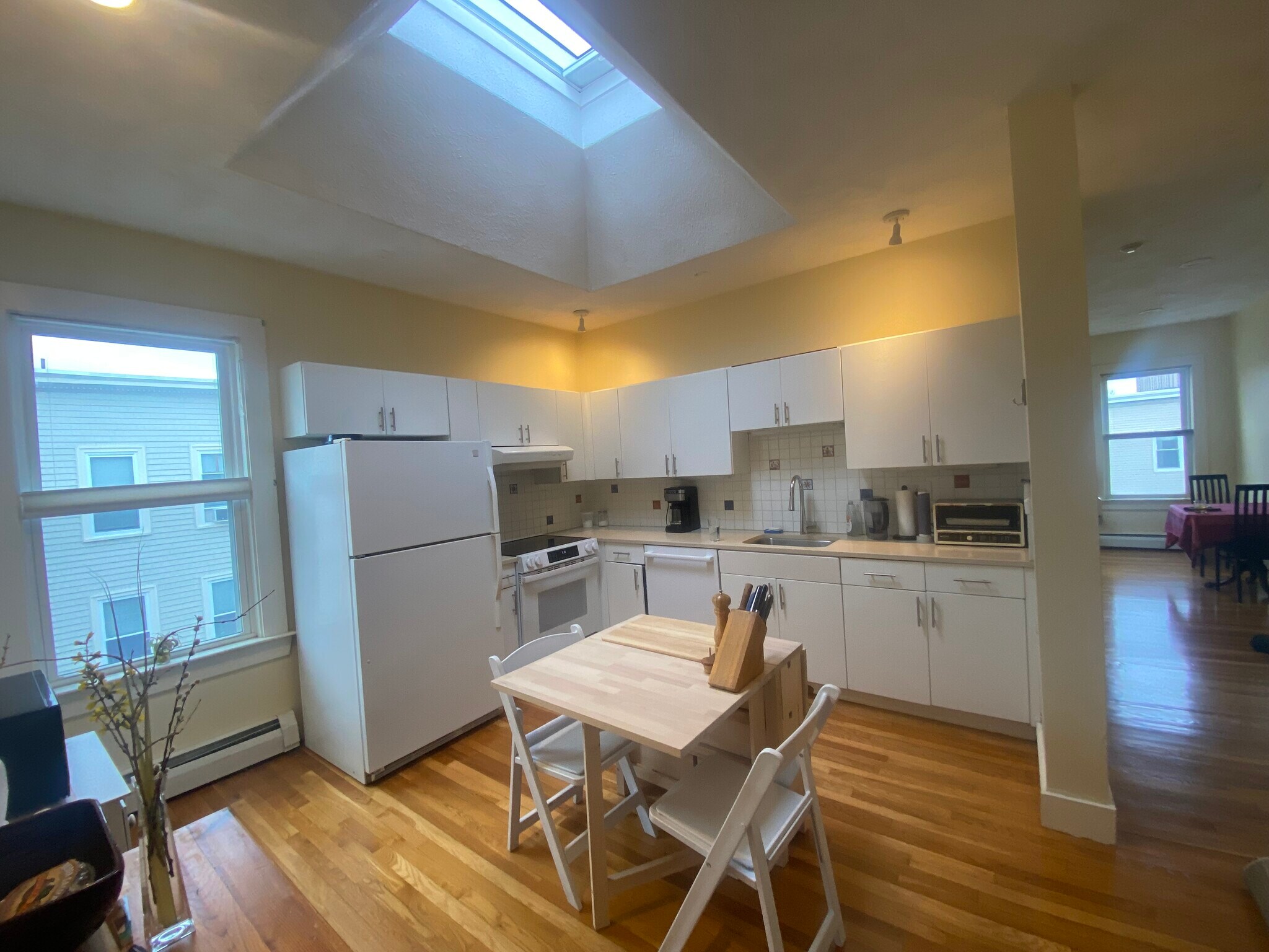 Building Photo - 258 Hampshire St