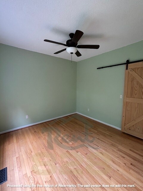 Building Photo - 2 Spicewood Ct