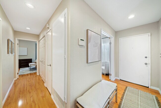 Building Photo - 12841 Forest Dr