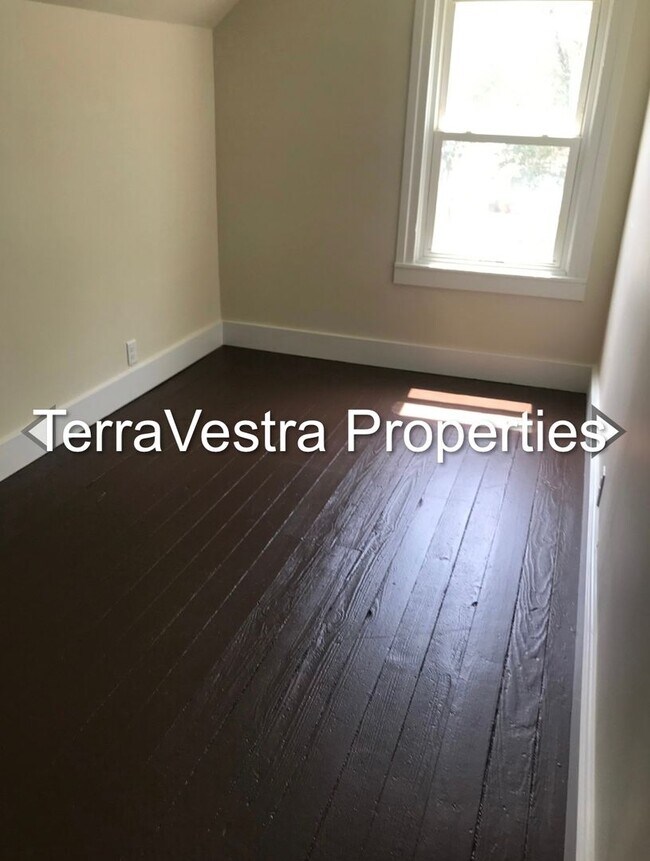 Building Photo - 912-914 North St, Millville, NJ 08332