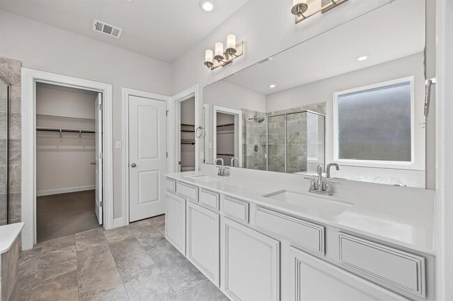 Building Photo - 187 Glass Mountains Wy