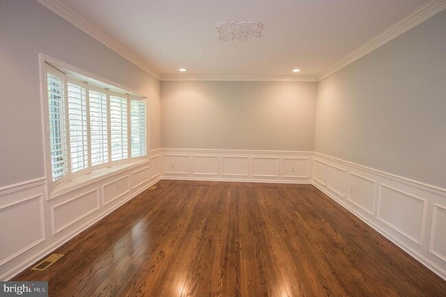 Building Photo - 5482 Royal Mile Blvd