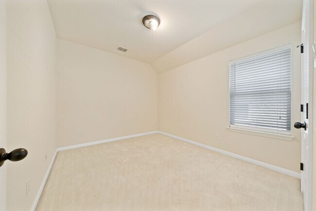 Building Photo - 369 Derby Dr