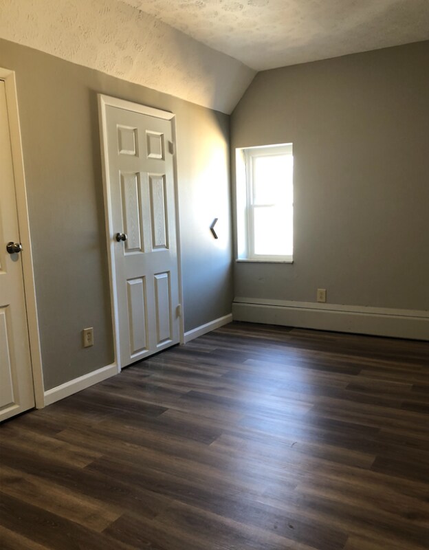 Building Photo - 2232 St James Ave