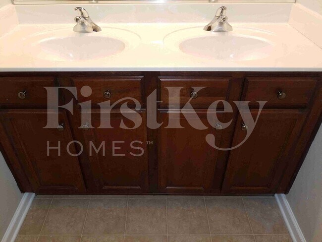 Building Photo - 1309 Waldridge Ct