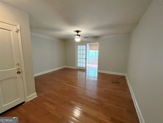 Building Photo - 82 Montre Square NW