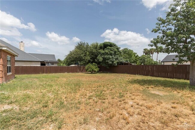 Building Photo - 2006 Dorado Dr