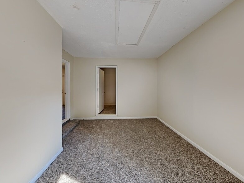 Building Photo - 139 Cedar Ridge Trail