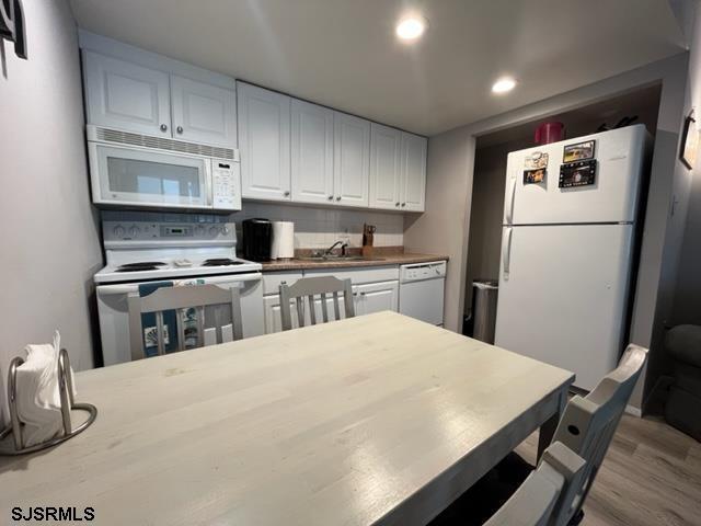 Building Photo - 9510 Amherst Ave