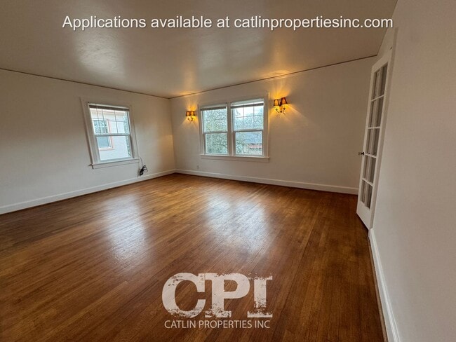 Building Photo - 1529 20th Ave