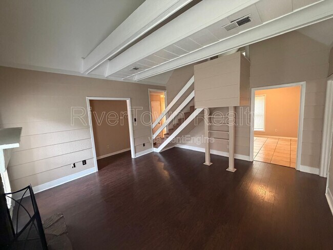 Building Photo - 5303 Sunray Dr