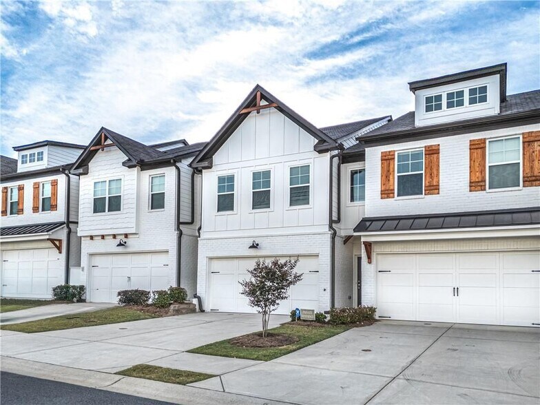 Building Photo - 124 Auburn Wds Dr