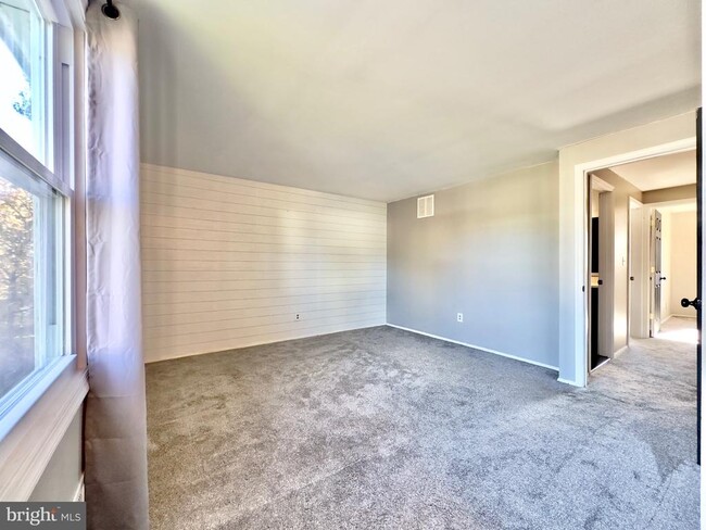 Building Photo - 1351 St Francis Rd