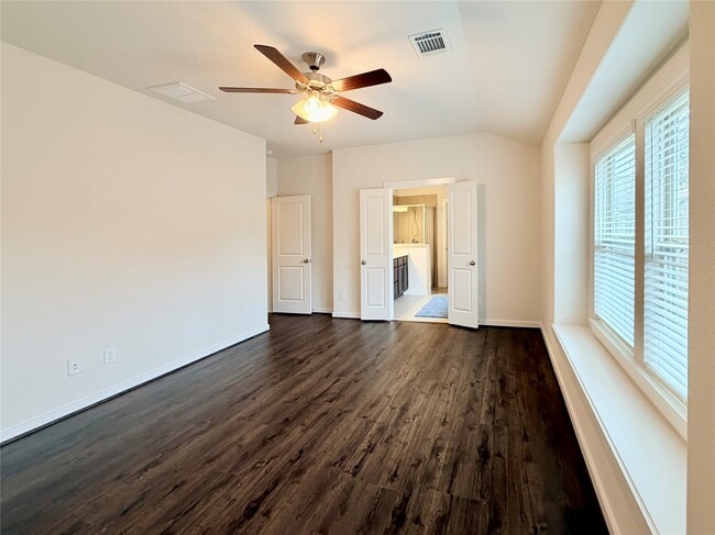 Building Photo - 6807 Bardsdale Ct