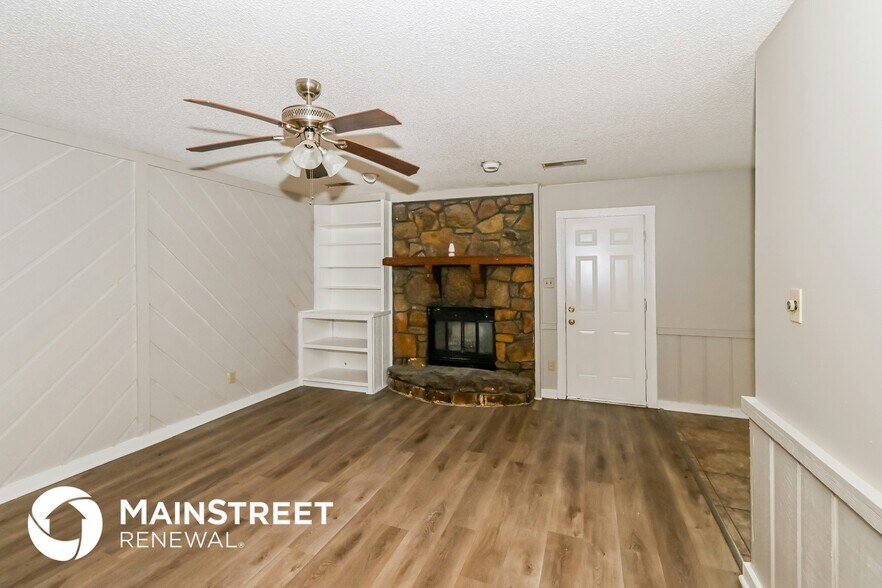 Building Photo - 6770 Starkenburg Ln