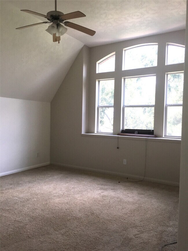 Building Photo - 10730 Sea Myrtle Dr