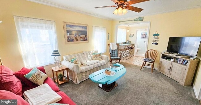 Building Photo - 1022 S Green St