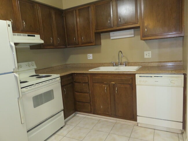Building Photo - 607 Carroll Pkwy