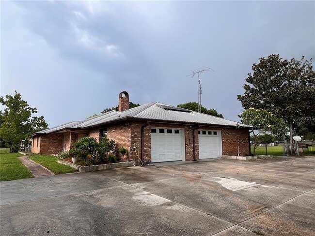 Building Photo - 4093 Lippman Rd