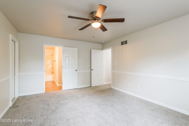 Building Photo - 3123 Bluegrass Dr