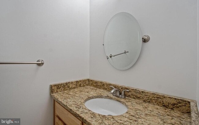 Building Photo - 7862 Heatherton Ln