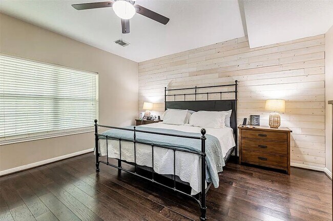 Building Photo - 5434 Chinaberry Grove