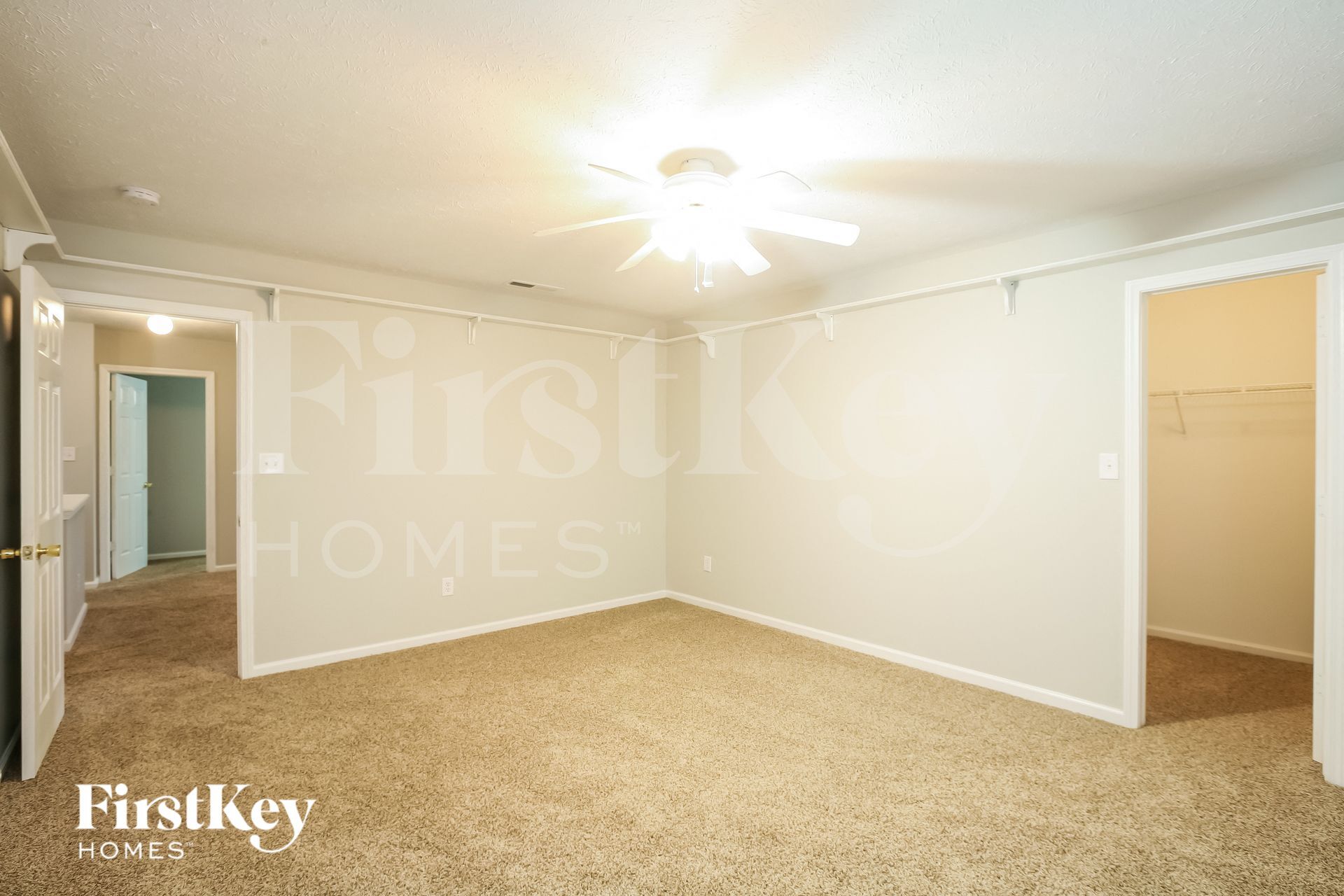 Building Photo - 8775 N Springview Dr