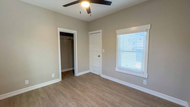 Building Photo - DL Georgia