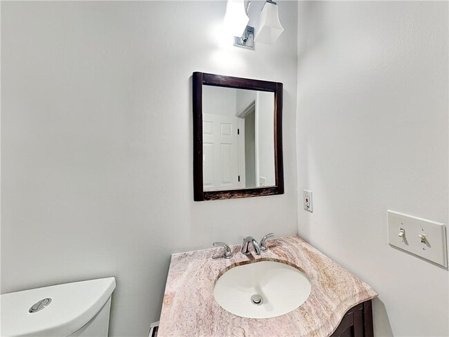 Building Photo - 333 Fletcher St SW