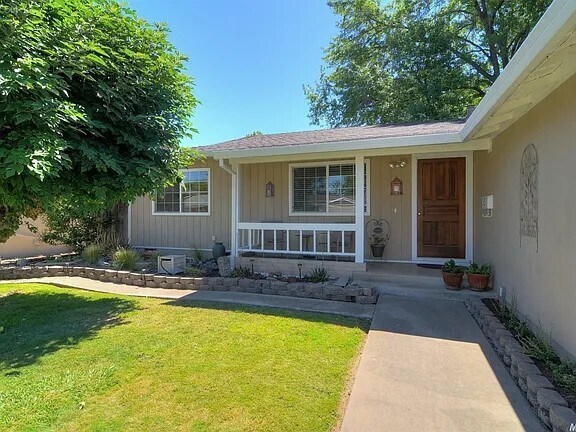 Building Photo - 10644 Campana Way