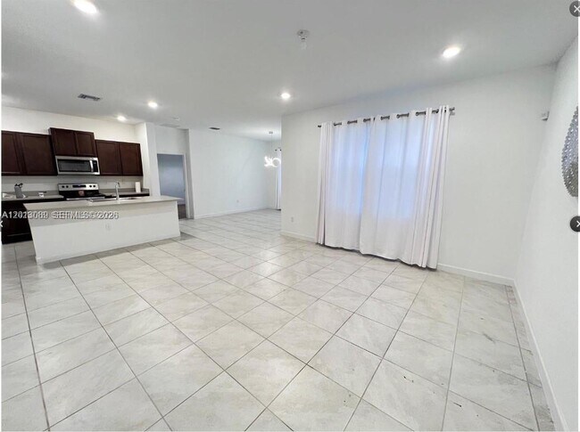 Building Photo - 27160 SW 132 Ct Rd
