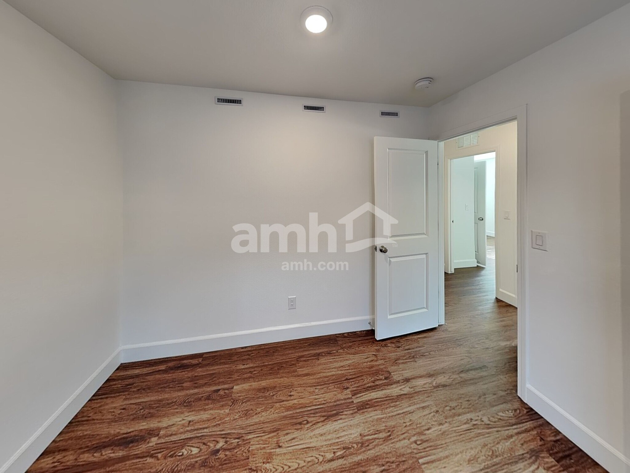 Building Photo - 9127 Liberty Cap Ct