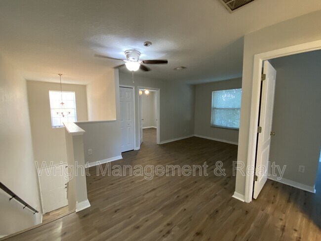 Building Photo - 1231 Brooke View Dr