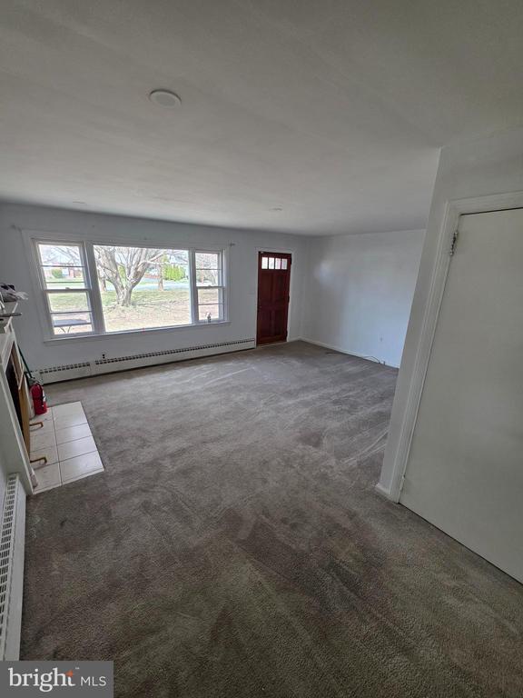 Building Photo - 926 Green Ln