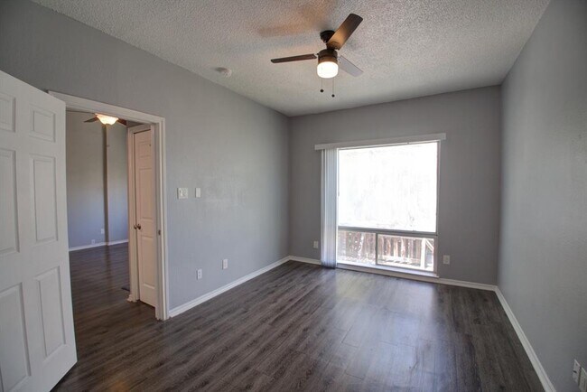 Building Photo - 2606 Rio Grande St