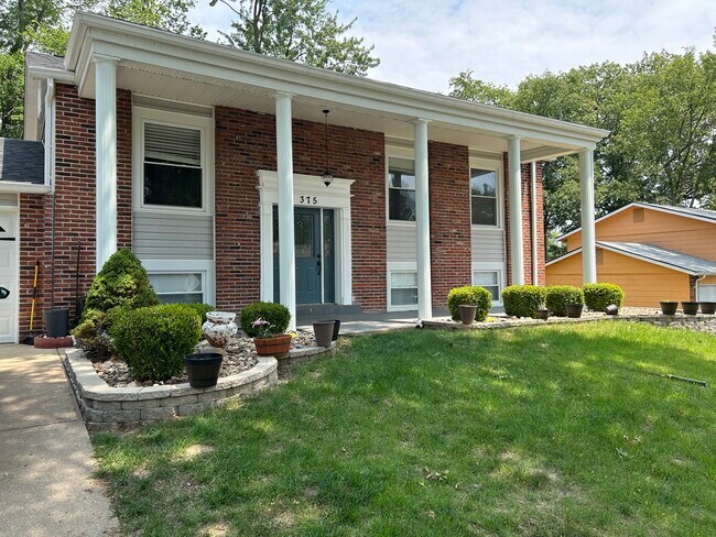 Primary Photo - 375 Messina Dr