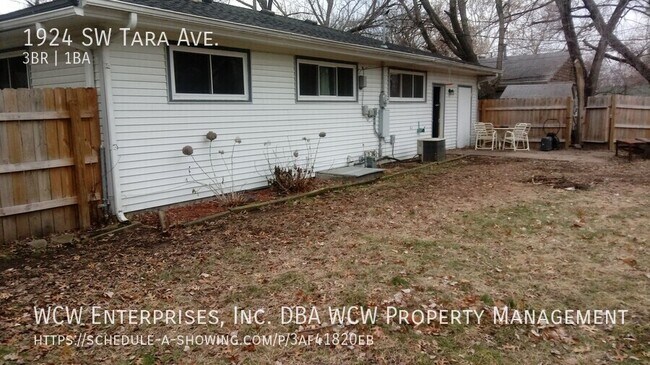 Building Photo - 1924 SW Tara Ave