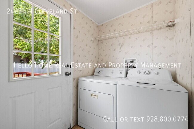 Building Photo - 24255 N Cleveland St