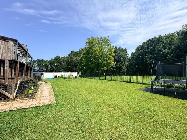 Building Photo - 221 Sherlock Dr