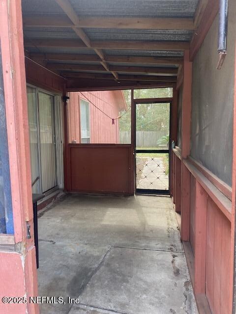 Building Photo - 5542 Bennington Dr