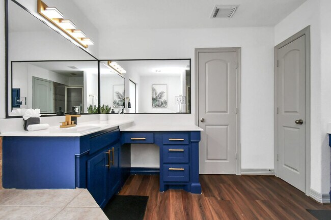 Building Photo - 2905 Baer St