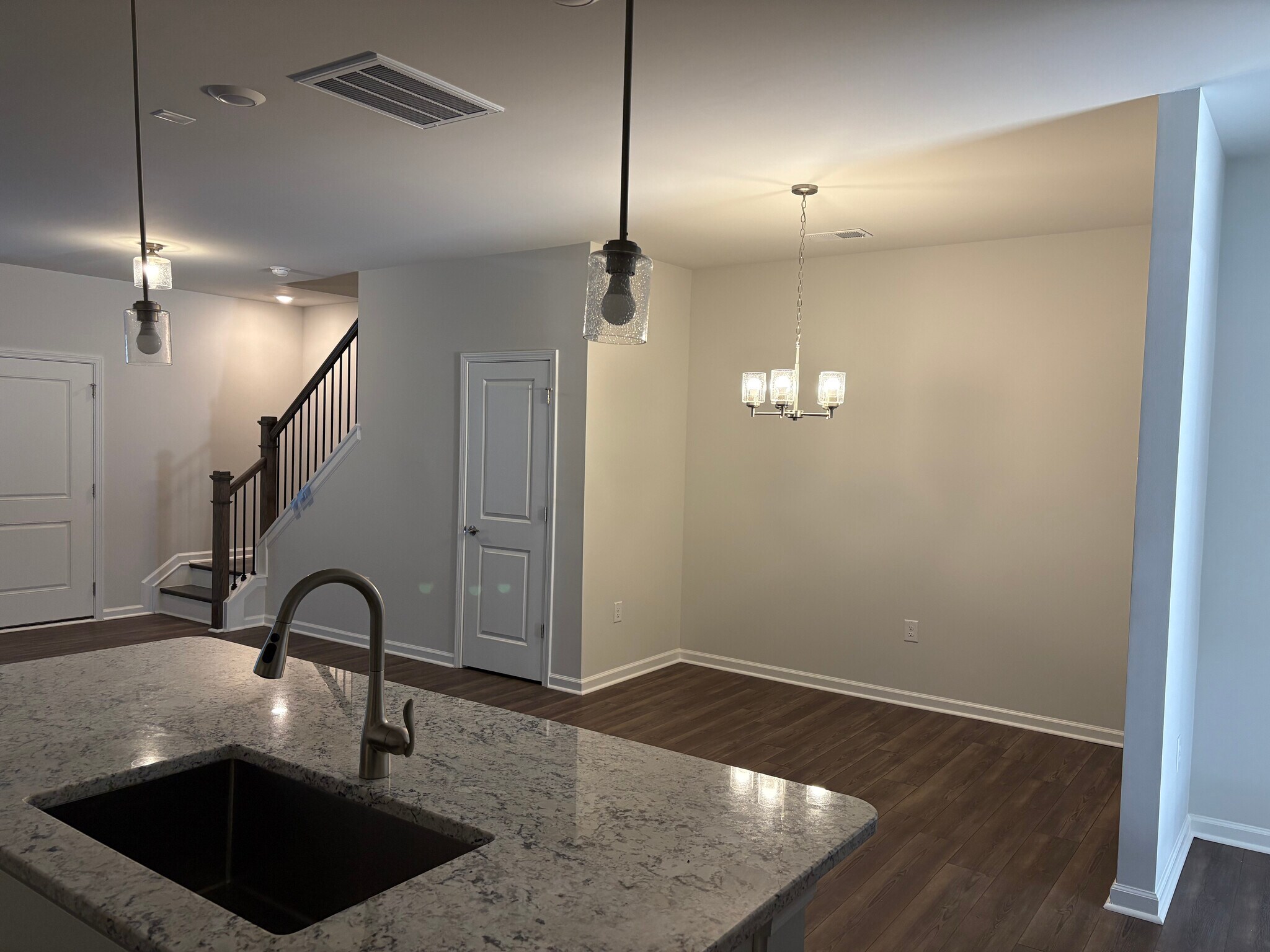 Building Photo - 124 Abbots Mill Dr