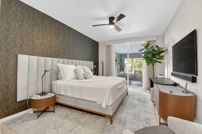 Building Photo - 200 SE Mizner Blvd