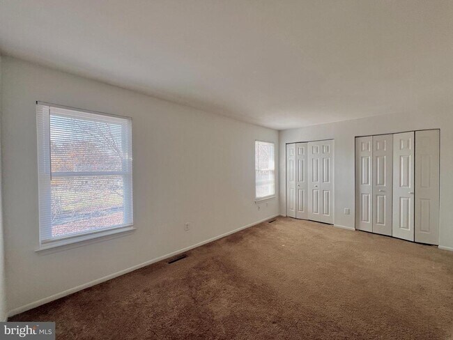 Building Photo - 6160 Majors Ln