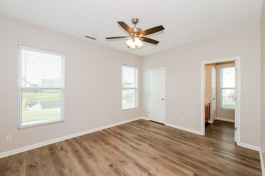 Building Photo - 11631 High Timber Dr