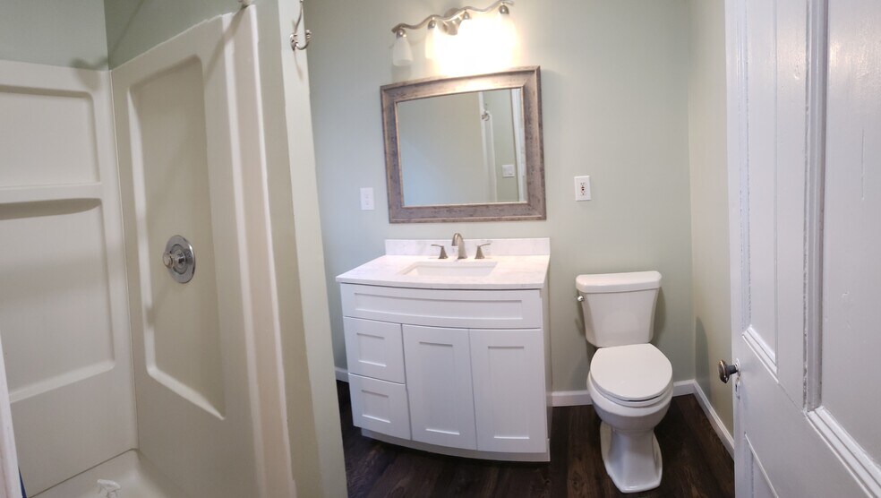 Building Photo - 245 E Church St