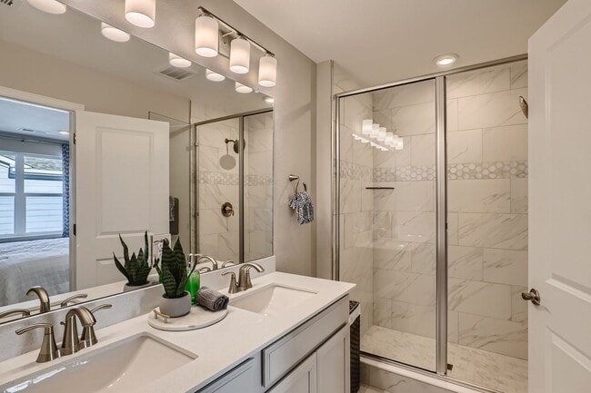 Building Photo - New 3 BDR Arvada Home Convenient to Everything